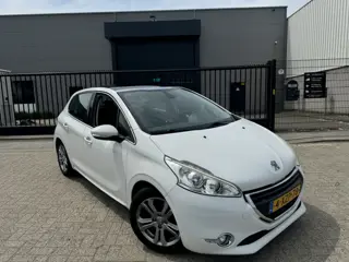 Peugeot 208 1.6 e-HDi Pano Clima Sensor Autopark 100pk