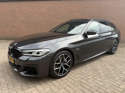 BMW 5-serie Touring 530e Business Edition Plus M sport Pano H&K