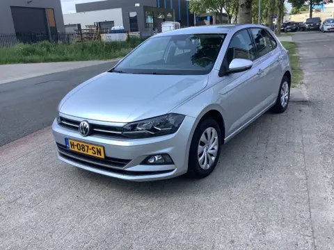 VOLKSWAGEN POLO 1.0 TSI COMF.L. BUS.