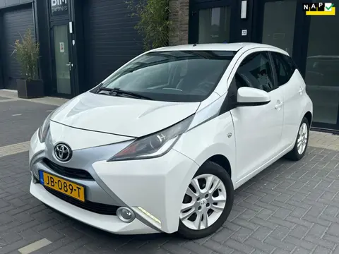 Toyota Aygo 1.0 VVT-i x-clusiv- Automaat- achteruitcamera