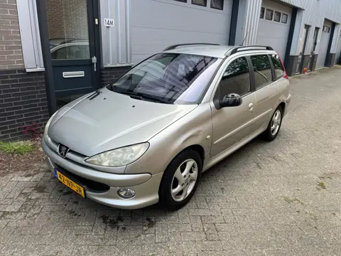 Peugeot 206 SW 1.4-16V XS Pack! Airco! 206 DKM NAP!