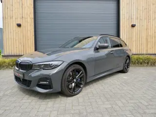 BMW 3-serie Touring 330e High Executive *M sport *Pano *HK