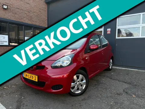 Toyota Aygo 1.0-12V Aspiration Red