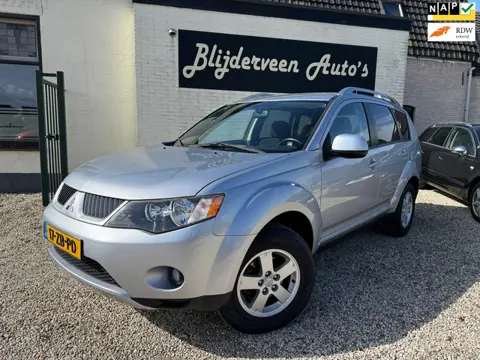 Mitsubishi Outlander 2.4 Intro Edition 2WD Dealer Onderhouden | Cruise | PDC | Trekhaak Afnb.