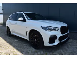 BMW X5 XDrive45e High Executive M-Sport / Pano / Leder / HUD / 22" LM