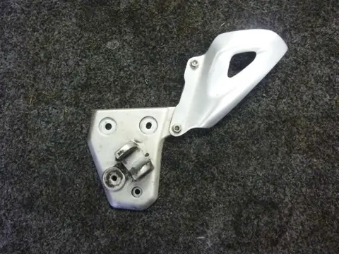 LINKER SCHETSPLAAT Triumph Tiger 1050 2007 - 2010