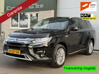 Mitsubishi Outlander 2.4 PHEV Pure Nap Carplay Keyless Camera Trekhaak Cruise Clima Nav