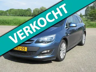 Opel Astra Sports Tourer 1.4 Turbo Berlin + Parkeersensoren