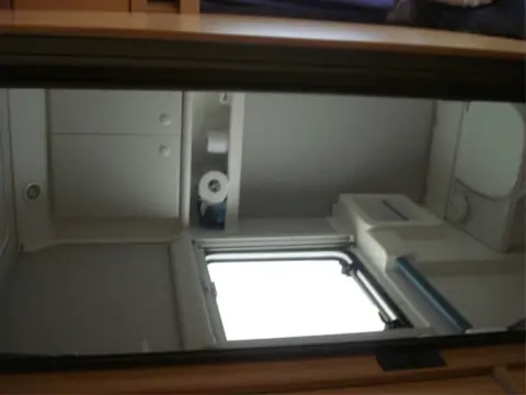 Knaus Azur met staangeld tot einde jaar