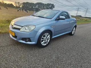 Opel Tigra TwinTop 1.4-16V Sport