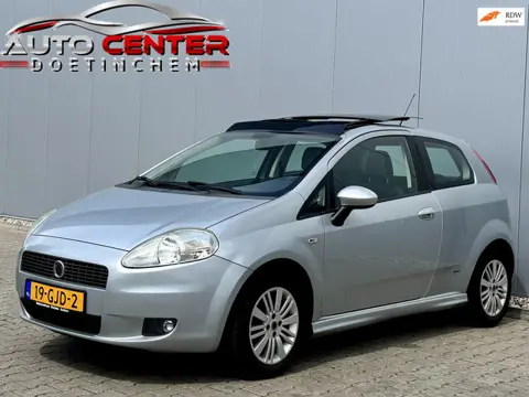 Fiat Grande Punto 1.4 Dynamic Panoramadak Airco Apk