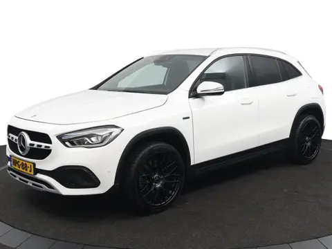 Mercedes-Benz GLA-klasse 250 e Business Solution Luxury Limited Rijklaarprijs!
