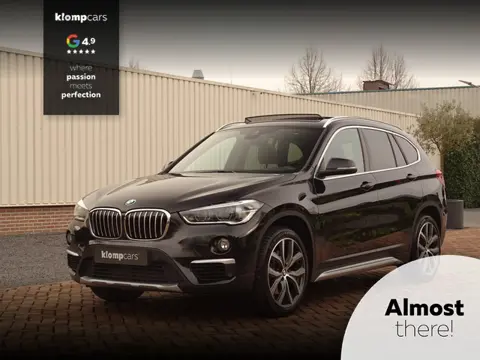 BMW X1 sDrive20i X-Line | FullOption! | Pano | Trekhk | Carplay | M-sportSt. | Stverw | Harman Kardo