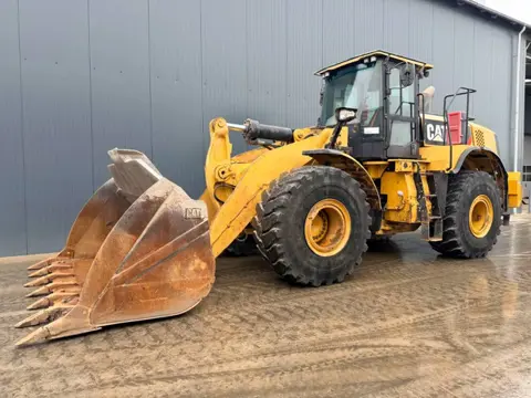 Cat 972M (bj 2015)