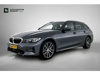 BMW 3-serie Touring 330e High Executive(Dealer OnderH, Navi Pro, 360 Camera, SfeerV, PDC V+A, Adapt 