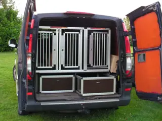 3-vaks hondenhok voor Mercedes Vito