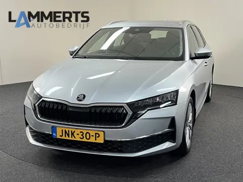 Škoda Octavia Combi 1.5 TSI MHEV Business Selection Camera / PDC / Trekhaak / Stoel & Stuurverw. / C