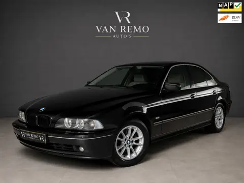 BMW 5-serie 530i Edition|Carplay|Clima|Cruise|Schuif-Dak|Leder|Xenon|Orig NL|Nap!