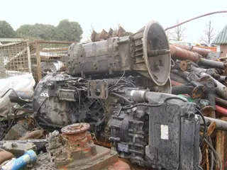 Versnellingsbakken Man, daf, scania en tussenbakken