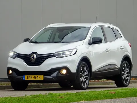 Renault KADJAR 1.2 TCe BOSE // PEARL-WHITE / LEER / 19INCH