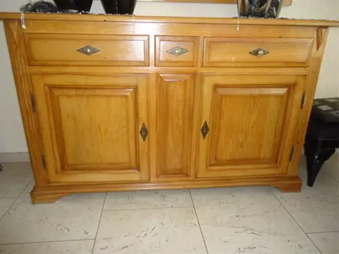 Meubels van eikenhout