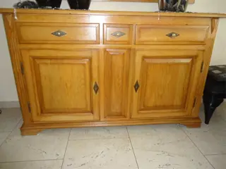 Meubels van eikenhout