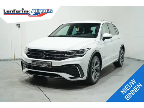 Volkswagen Tiguan 1.4 TSI eHybrid R-Line Business+ NAP Clima Camera 360 Apple Carplay Led koplampen 