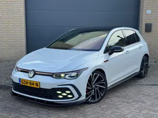 Volkswagen GOLF 8 2.0 TSI GTI BOMVOL DCC|HUD|HK|IQ|Koeling|PANO|DEMO
