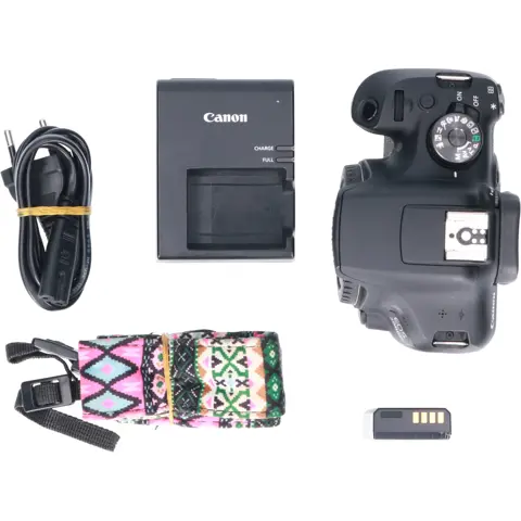 Tweedehands Canon EOS 2000D Body CM6976
