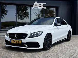 Mercedes-Benz C-Klasse AMG 63 S Akrapovic HUD Pano