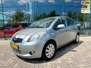 Toyota Yaris 1.3 VVTi Sol 5-deurs, NAP, 1e eigenaar, Airco, Rijklaar!