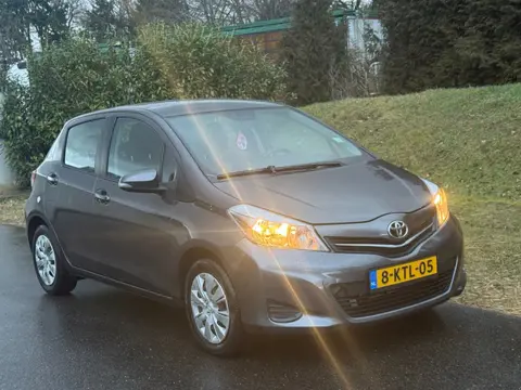 Zuinige & Sterke Toyota Yaris 1.0 VVT-i Aspiration | Airco |