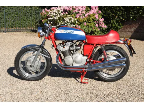 MV Agusta 750 S "The hand-built Superbike" Restored-rebuilt by Alan Docking Racing as a tribute to r