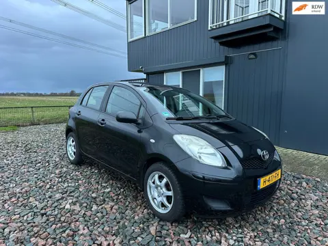 Toyota Yaris 1.0 VVTi Acces
