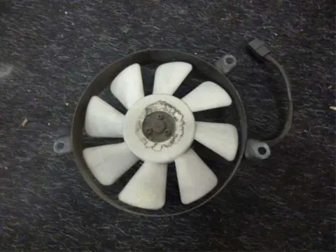 VENTILATOR Kawasaki ZZR 600 1993 - 2005