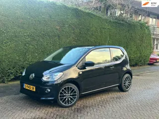 Volkswagen Up! 1.0 high up! RIJDGOED/AIRCO/APK 12-26/STOELV