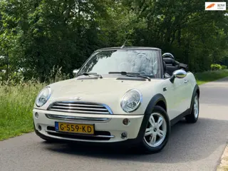 Mini Cabrio 1.6 One | Nieuwe apk + Airco Nu € 3.975,-!!!