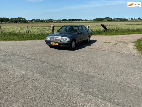 Mercedes-Benz 190-serie 2.0 E