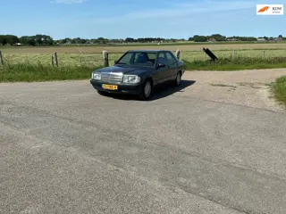 Mercedes-Benz 190-serie 2.0 E