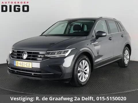 Volkswagen Tiguan 1.5 TSI Life Business | Navigatie | Camera | Cruise Control Adaptieve |