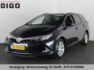 Toyota Auris Touring Sports 1.2T Dynamic NAVI. CRUISE CONTROL. PANORAMA DAK. TREKHAAK.