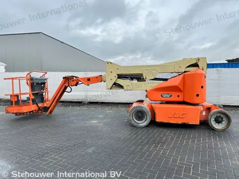 JLG E400AJPN knik-telescoop hoogwerker E400 AJPN