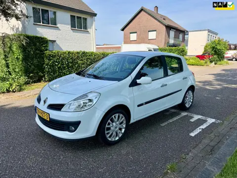Renault Clio 1.2-16V Authentique - Nieuwe APK