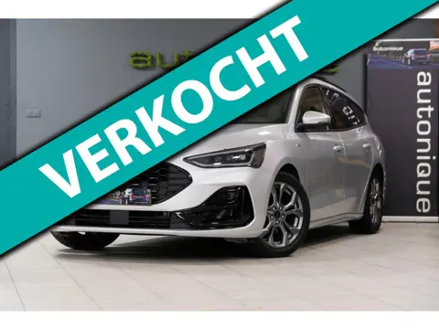 Ford Focus Wagon 1.0 EcoBoost Hybrid ST Line Style *PANORAMADAK* Afn.Trekhaak/Navi/Camera 50dkm!!
