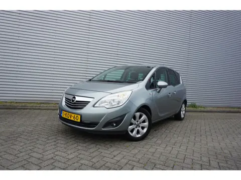 Opel Meriva 1.4 Turbo Cosmo AUTOMAAT- Airco / Navi / Cruise / Camera / Parkeers. / Trekhaak / NAP