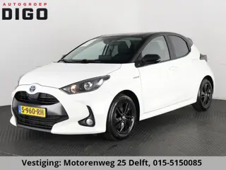 Toyota Yaris 1.5 HYBRIDE BI-TONE SPORTS GARANTIE 6-2031 . ADAPTIEVE CRUISE CONTROL . DEALER ONDERHOU