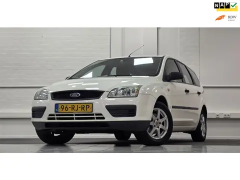 Ford Focus Wagon 1.6i 16V Trend Trekhaak Nieuwe APK Garantie Airco