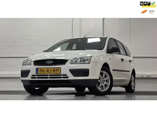 Ford Focus Wagon 1.6i 16V Trend Trekhaak Nieuwe APK Garantie Airco