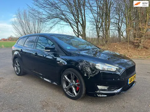 Ford Focus Wagon 1.5 Titanium | ST-Line | Aut. | Camera | APK 11-'26