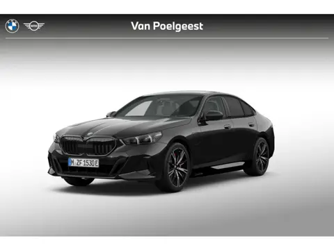 BMW 5 Serie Sedan 550e xDrive | M Sportpakket Pro | Innovation Pack | Travel Pack | Comfort Pack | T